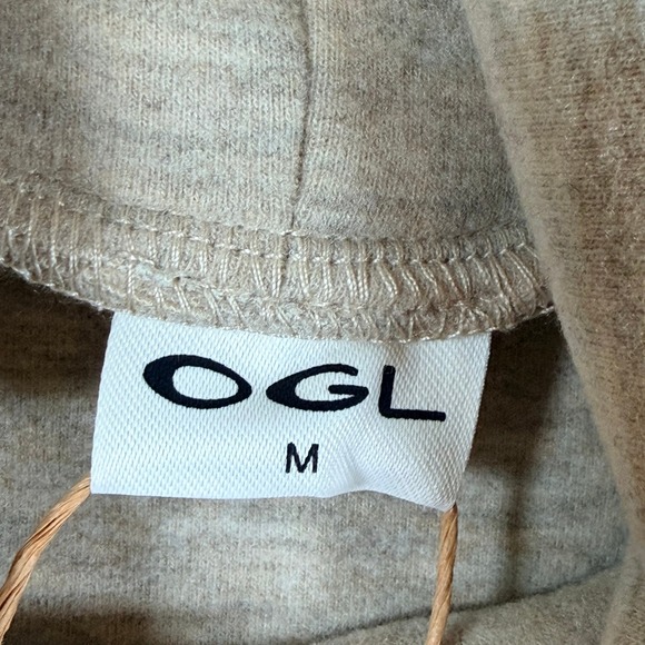 OGL FuzzLuxe Turtleneck Sleeveless Split Hem Top Sz M Heather Morganite Neutral - Picture 5 of 9